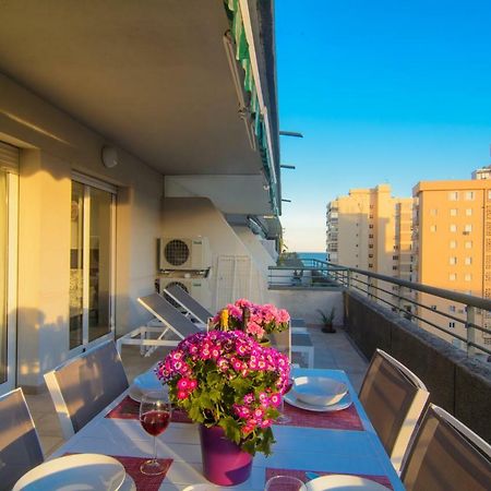 River Playa Beachfront Apartment, Large Terrace Фуэнхирола Экстерьер фото