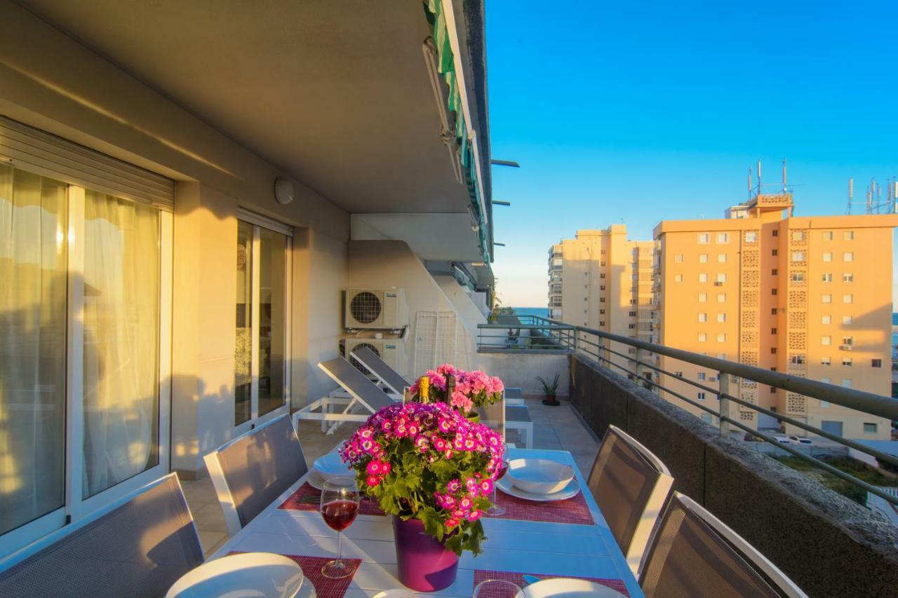 River Playa Beachfront Apartment, Large Terrace Фуэнхирола Экстерьер фото