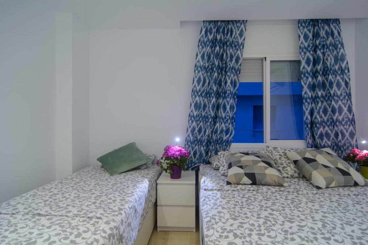 River Playa Beachfront Apartment, Large Terrace Фуэнхирола Экстерьер фото